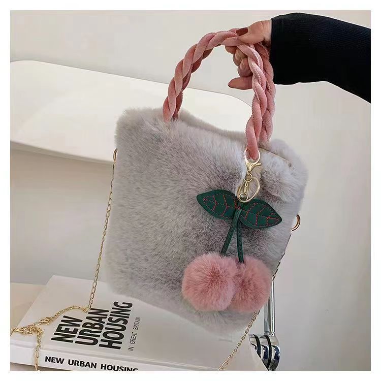 Plush Tasche