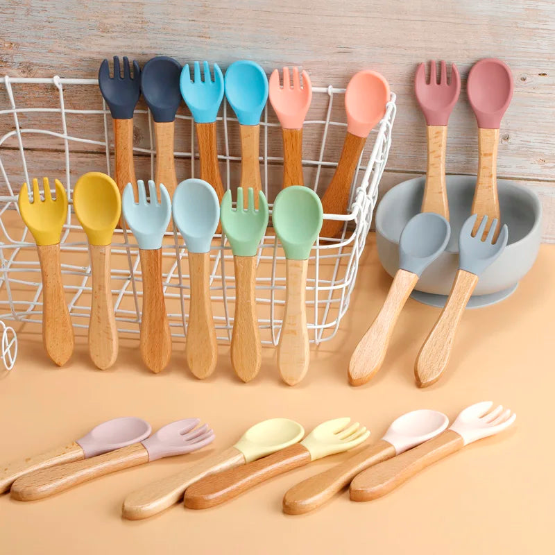 Baby Silikon Löffel & Gabel Set mit Holzgriff – BPA-frei & sicher fürs Essen
