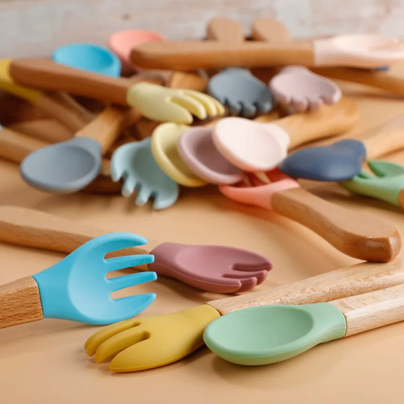 Baby Silikon Löffel & Gabel Set mit Holzgriff – BPA-frei & sicher fürs Essen