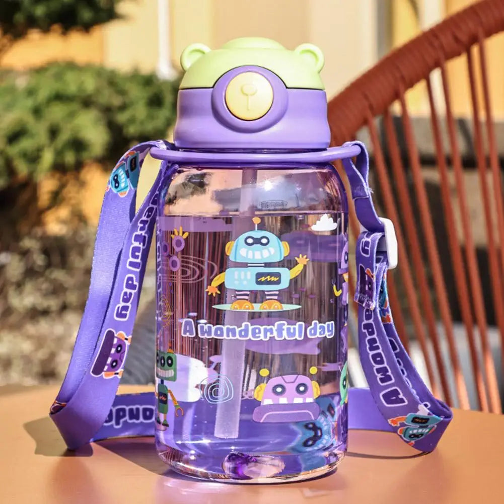 Kinder-Trinkflasche mit Strohhalm (650 ml)