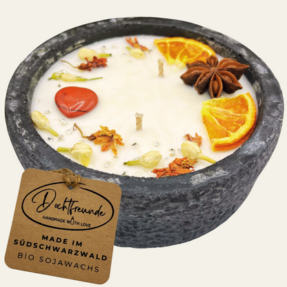 Black Edition Handgemachte Betonkerze „Black Hearts“ - Stilvolle Sojawachskerze für Ihr Zuhause. Mit Blütenverzierung und HOCHWERTIGEM Baumwolldocht aus dem Südschwarzwald