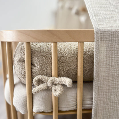 Bettschlange einsträngig Teddystoff Bouclé – Schutz & Vielseitig