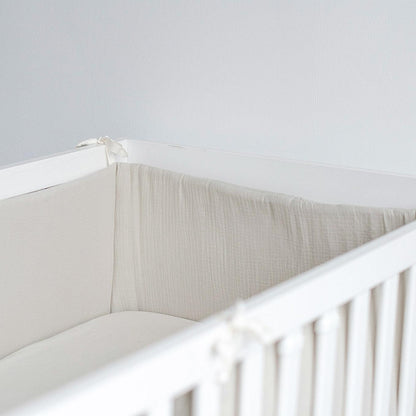 Bettumrandung Musselin für Babybett & Beistellbett – Weich, Sicher & Handgefertigt
