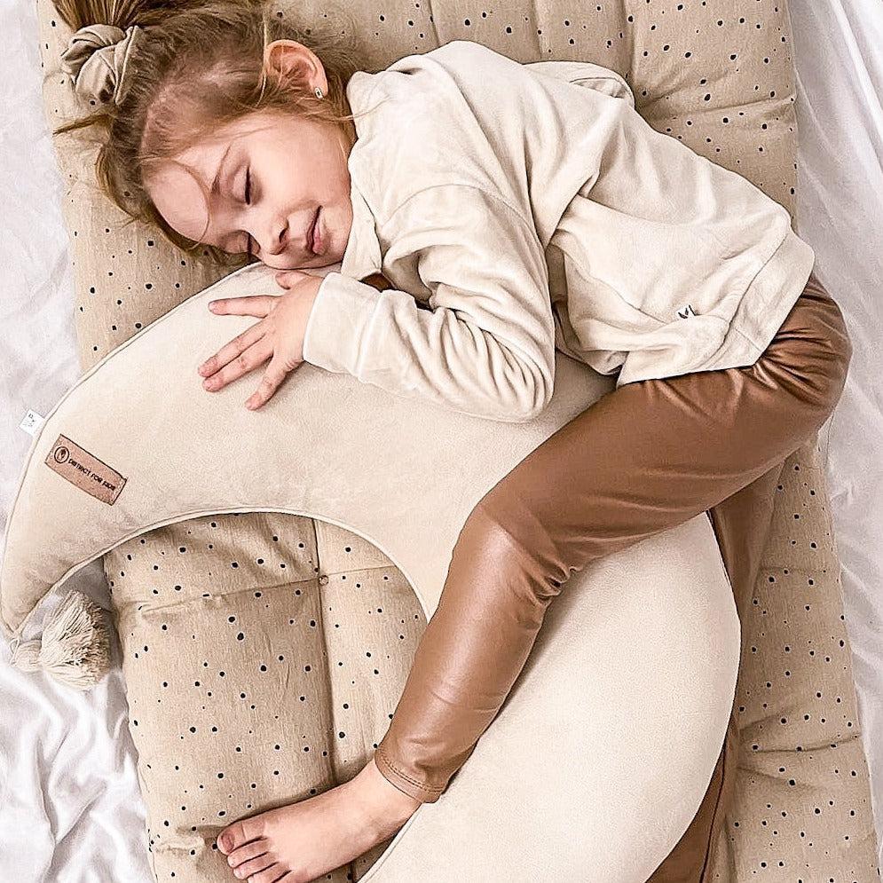 Stillkissen Halbmond Velours– Komfort, Unterstützung & vielseitige Nutzung