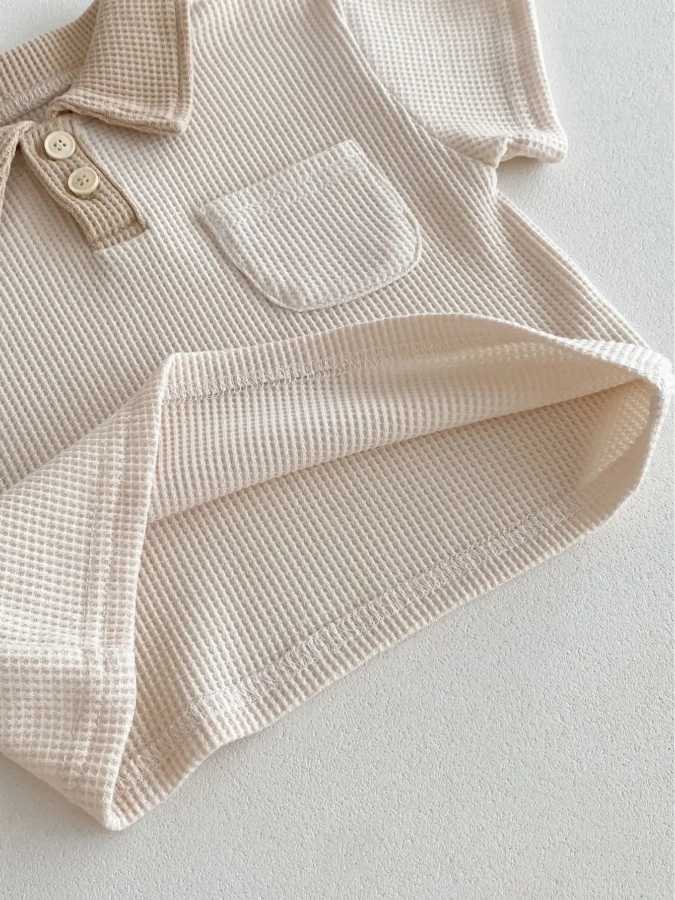 Sommer Baby Set mit Polokragen – Waffelshirt & Shorts