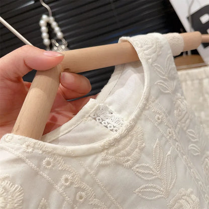 Sommer-Set für Mädchen – Leicht, luftig & liebevoll bestickt