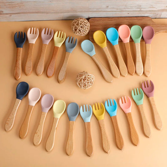 Baby Silikon Löffel & Gabel Set mit Holzgriff – BPA-frei & sicher fürs Essen