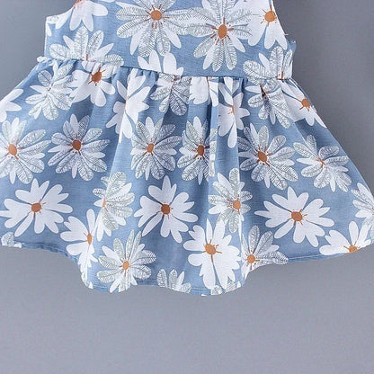 Sommerliches Mädchenkleid mit süßer Schleife