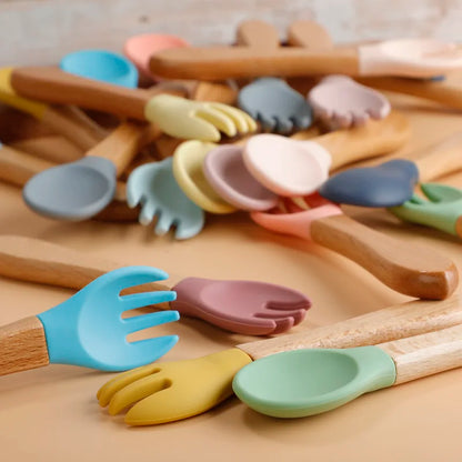 Baby Silikon Löffel & Gabel Set mit Holzgriff – BPA-frei & sicher fürs Essen