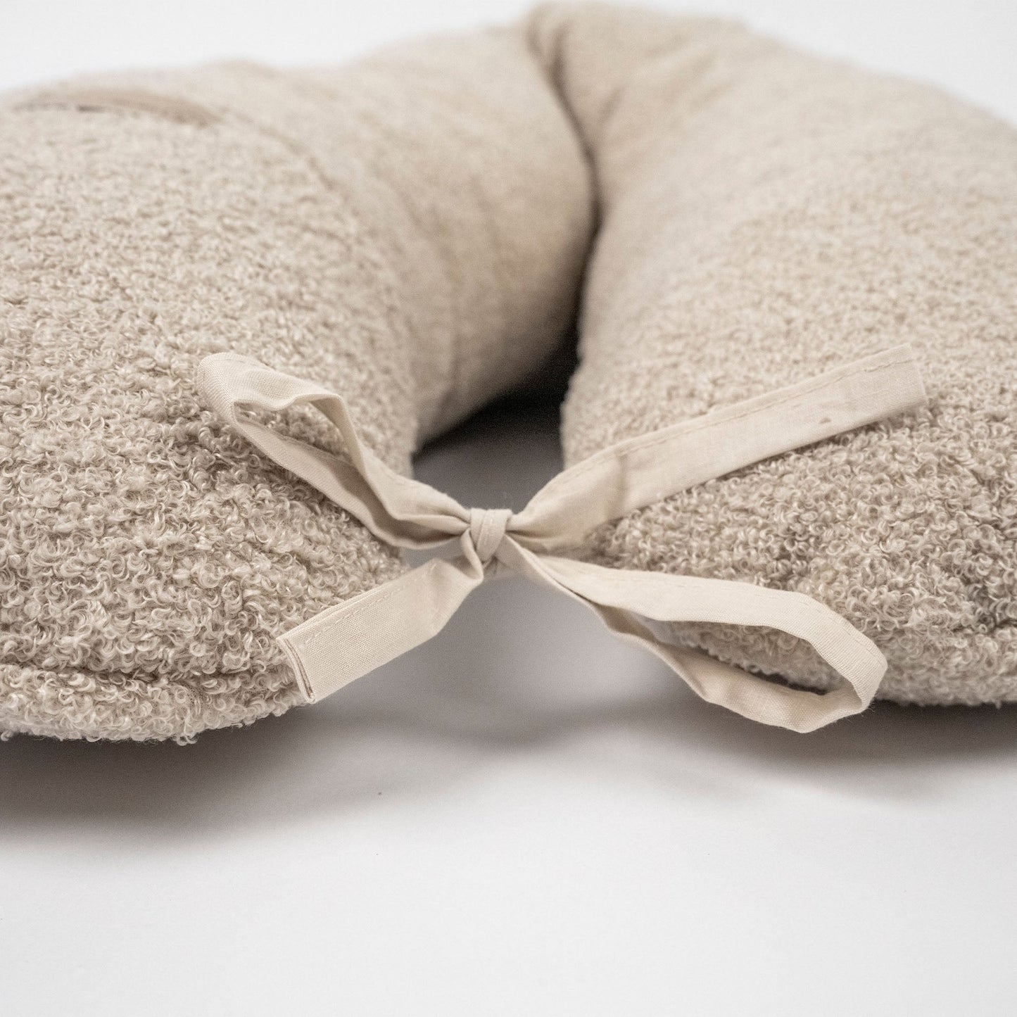 Stillkissen & Schwangerschaftskissen Bouclé Teddy XXL – ergonomisch, weich & vielseitig