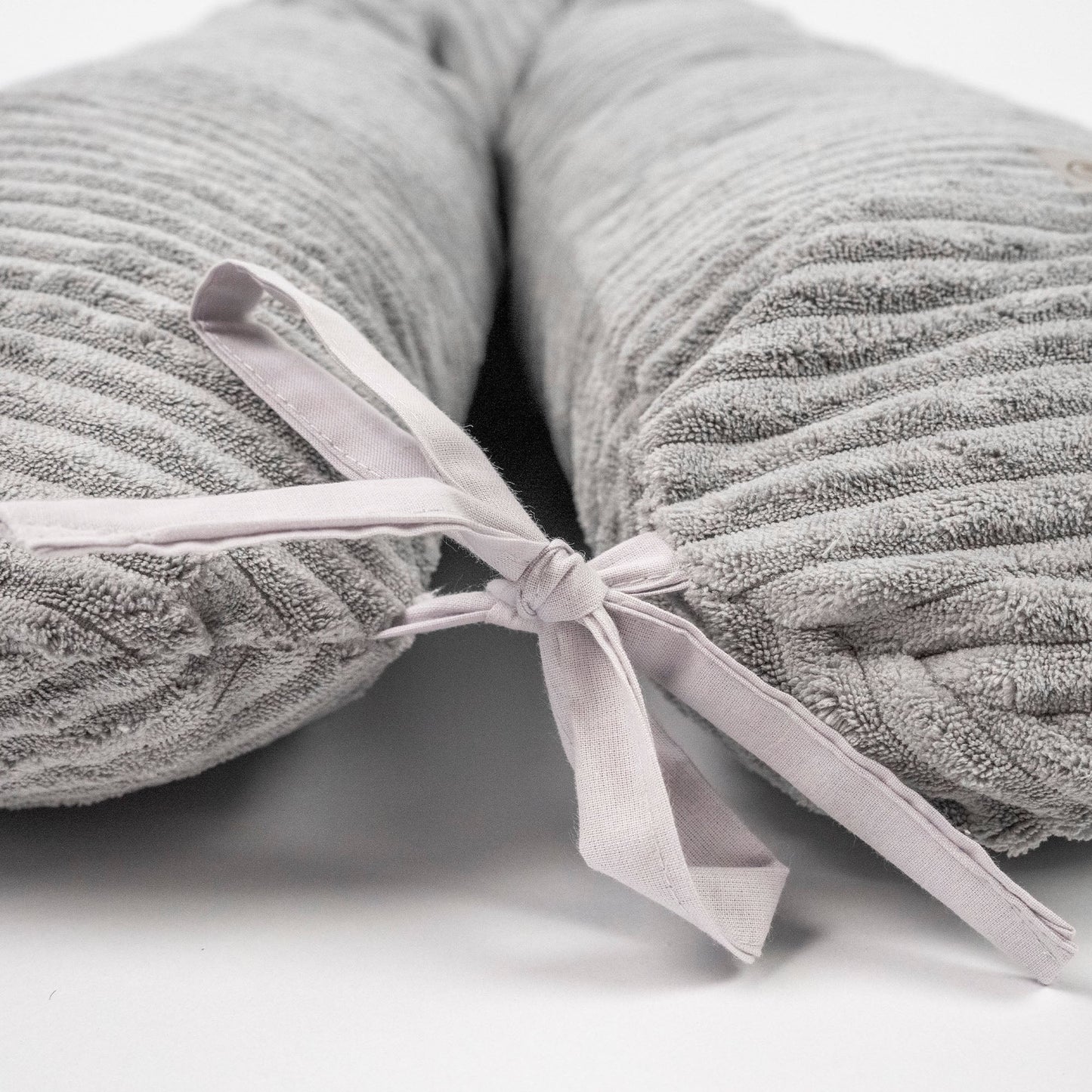 Stillkissen & Schwangerschaftskissen Cord XXL –  ergonomisch & stilvoll