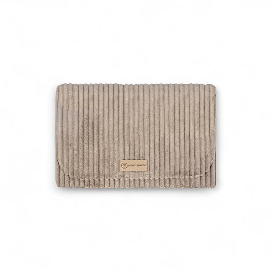 Wickelunterlage Cord – kompakte Windeltasche für unterwegs